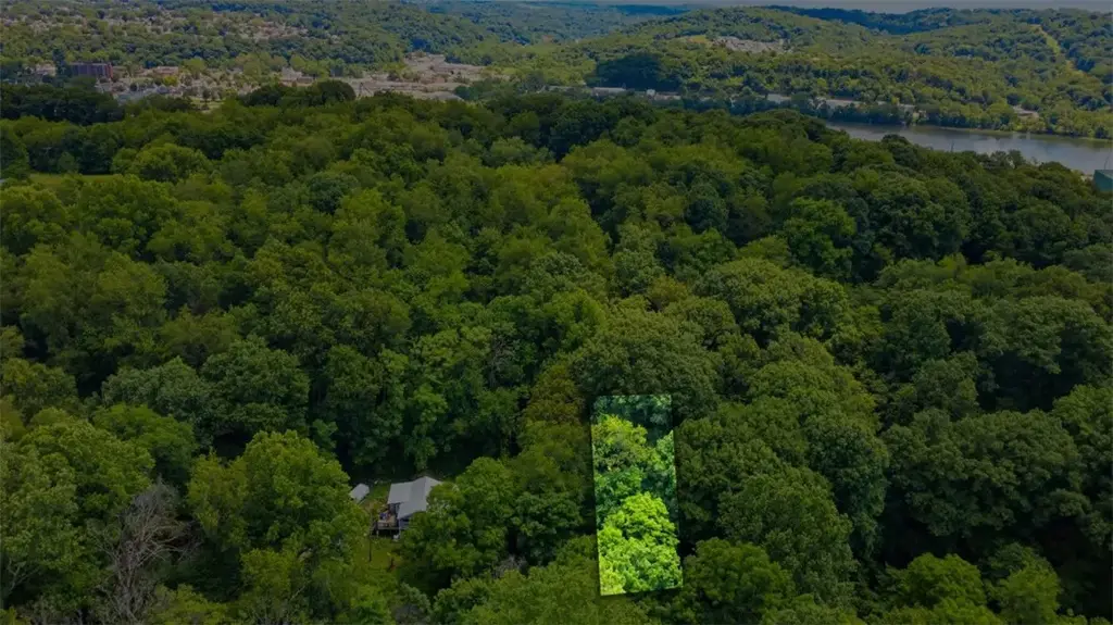 Valley View Drive , Cheswick
