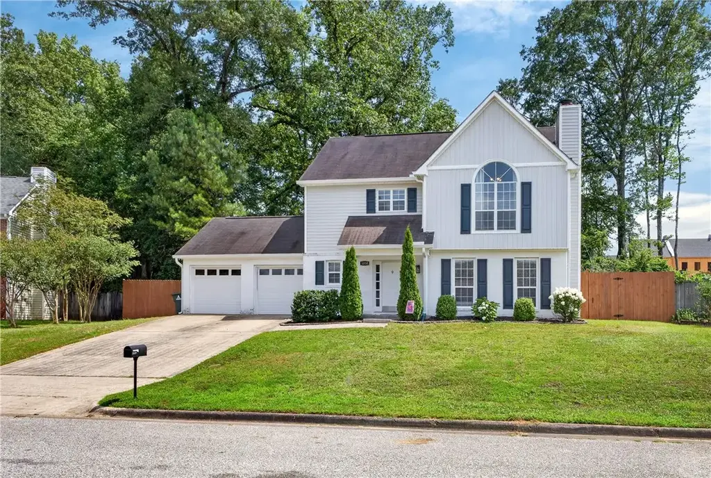 1030 Birch Cir, Auburn