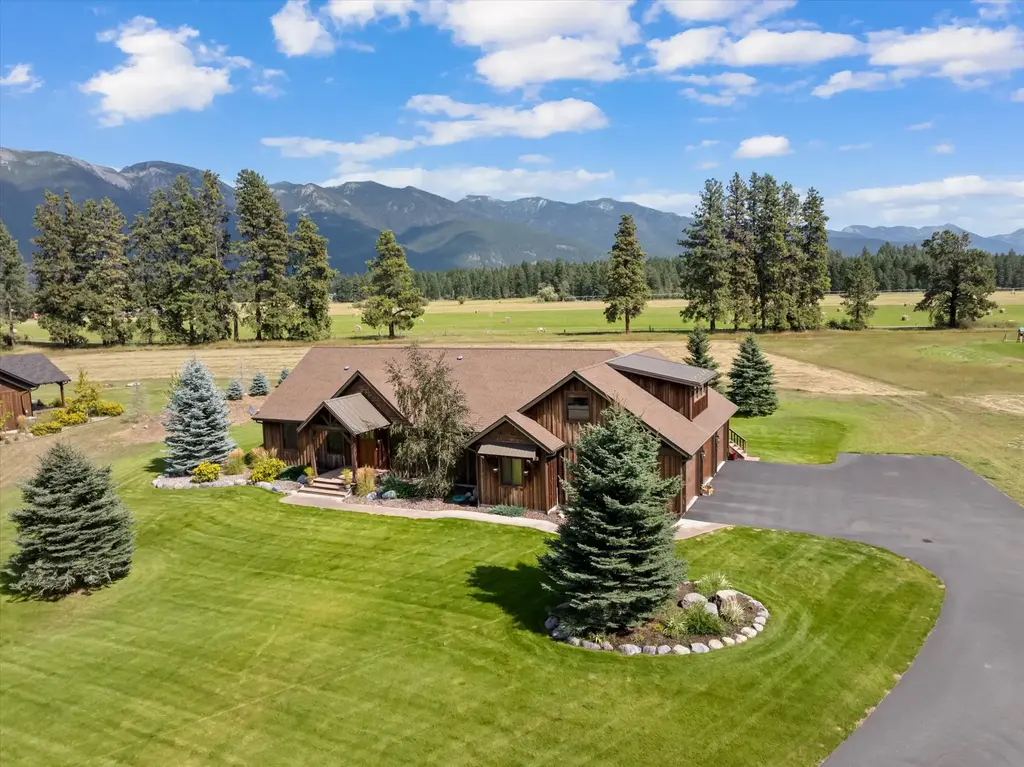 32 Elk Meadow Lane, Kalispell