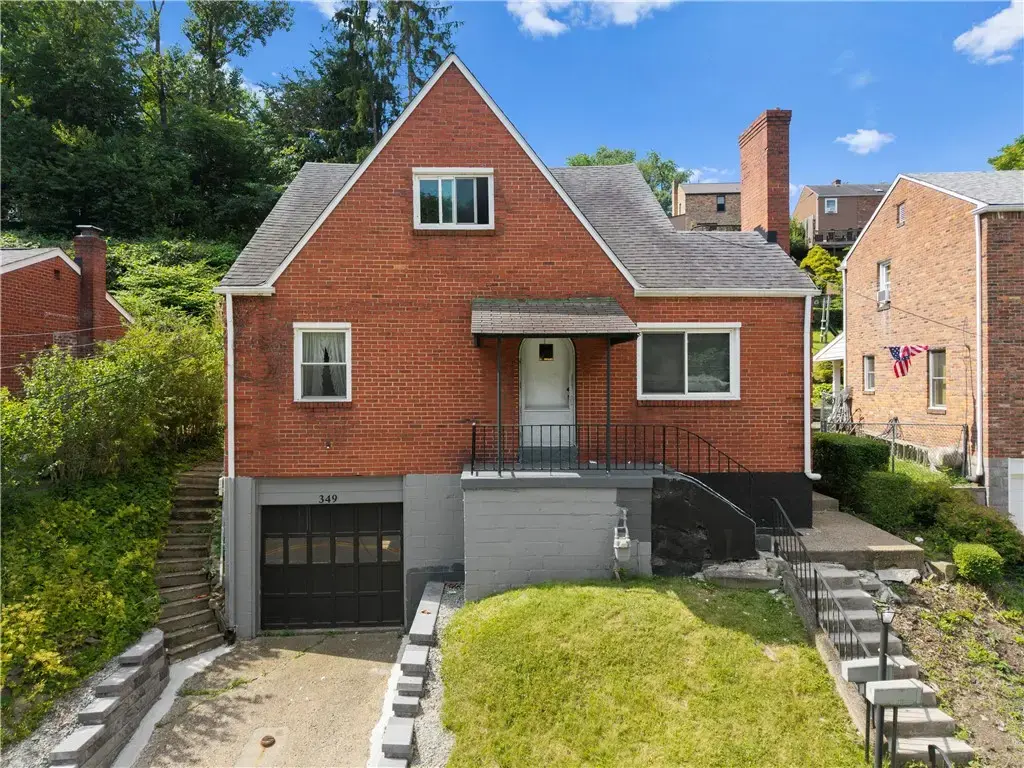 349 Maytide Street, Carrick
