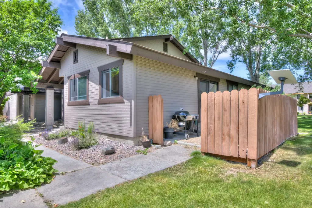 1150 Pine Street A, Hamilton