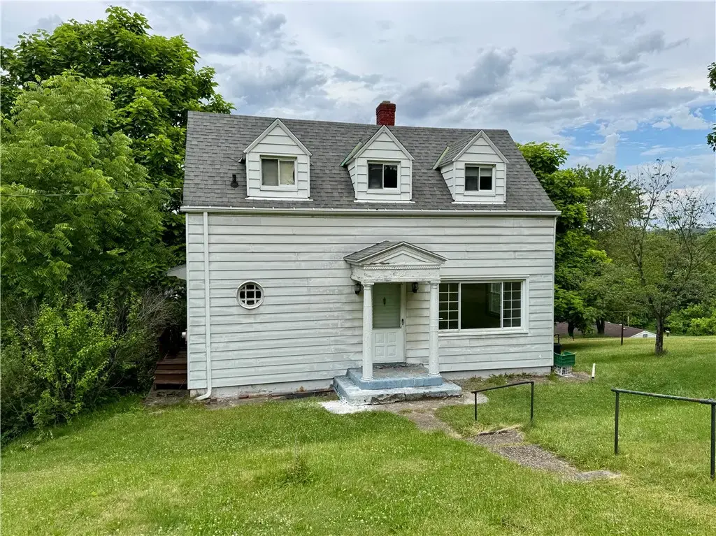 421 Mcgeary Avenue , Monessen