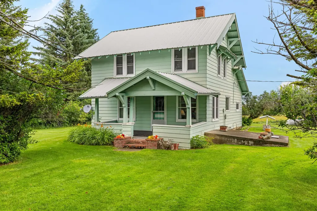 6058 Cottonwood Creek Road, Lewistown