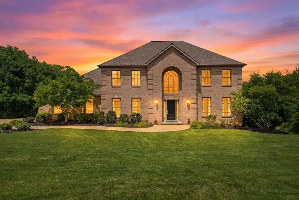 154 Windwood Drive, Pine