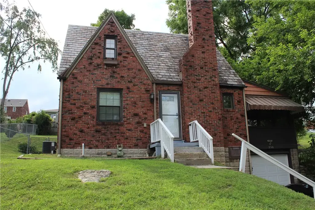 230 Broadway Drive , Pleasant Hills
