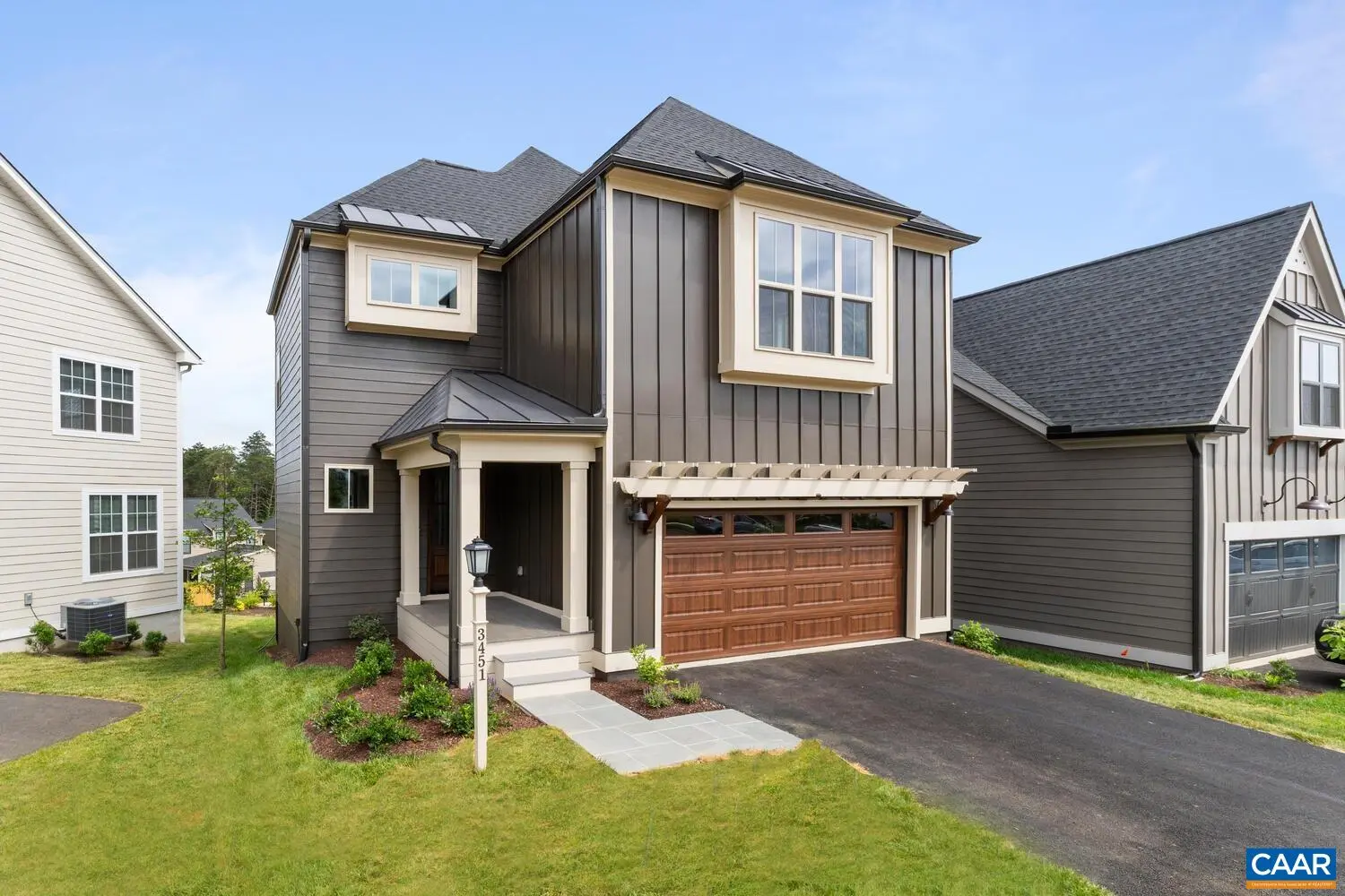 890 Renee Ln, Charlottesville
