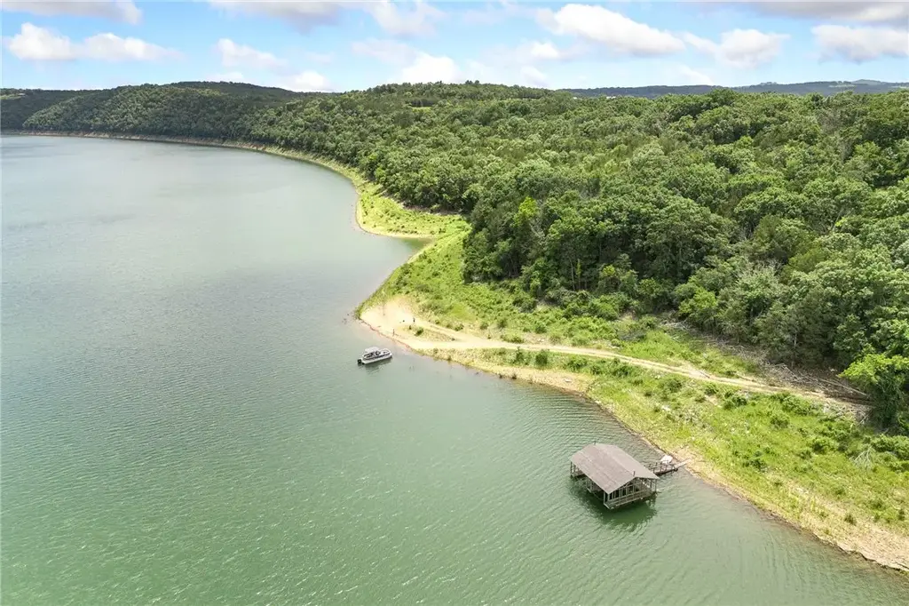 20194 Horseshoe Bend Road, Lead Hill