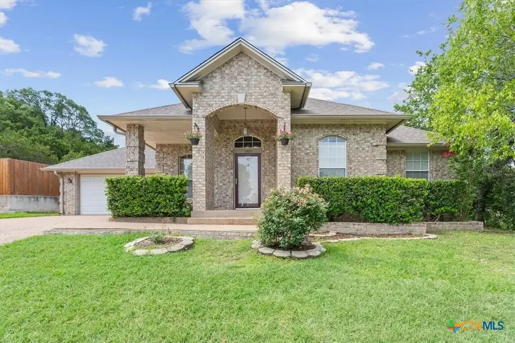 1900 Sutton Place Trail, Harker Heights