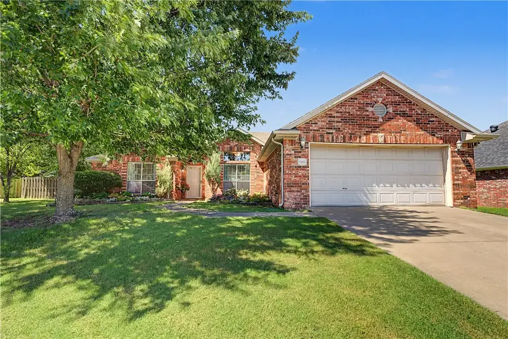 1580 London Terrace, Springdale