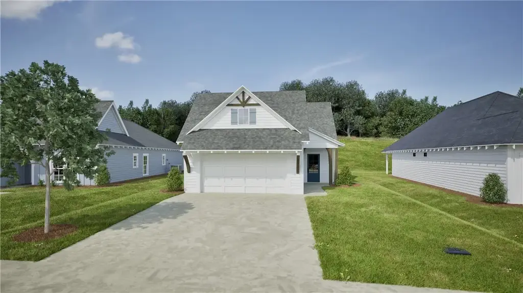 312 Firefly Ln, Opelika