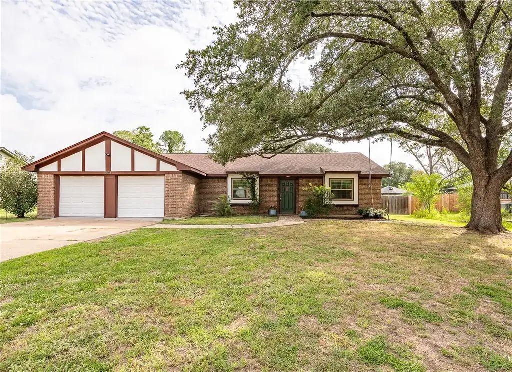 1803 Southwood Drive, College Station