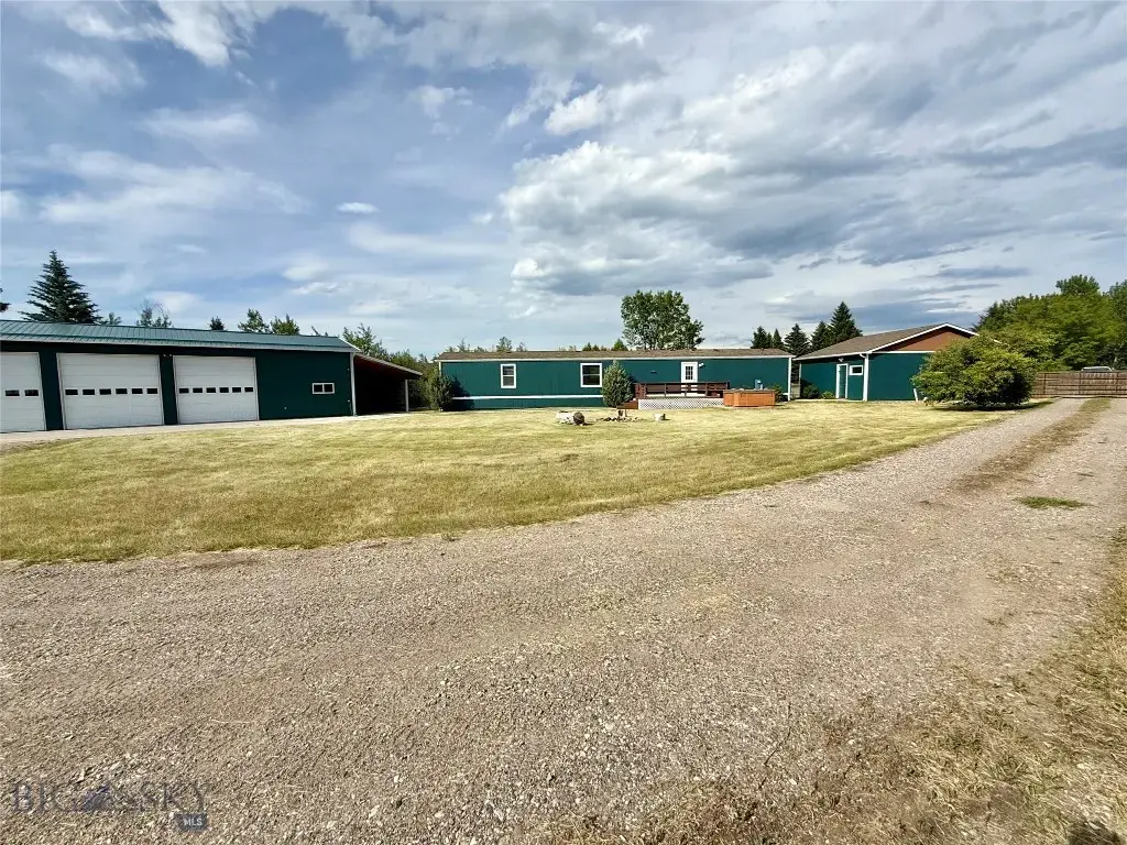 511 Table Mountain Road, Gallatin Gateway