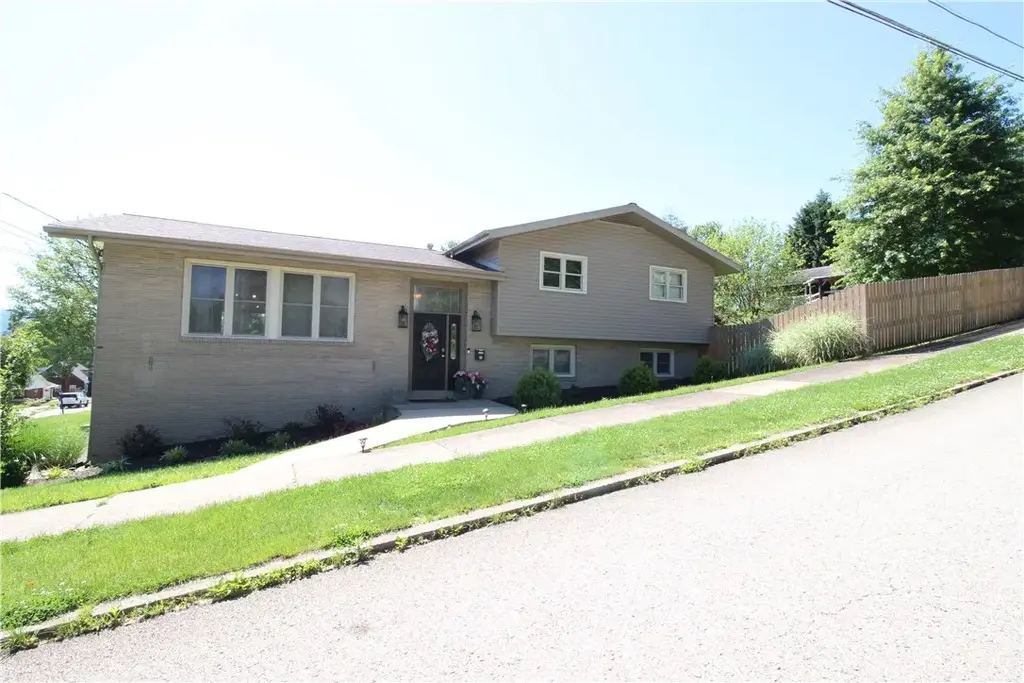 100 Nassau Street , Uniontown