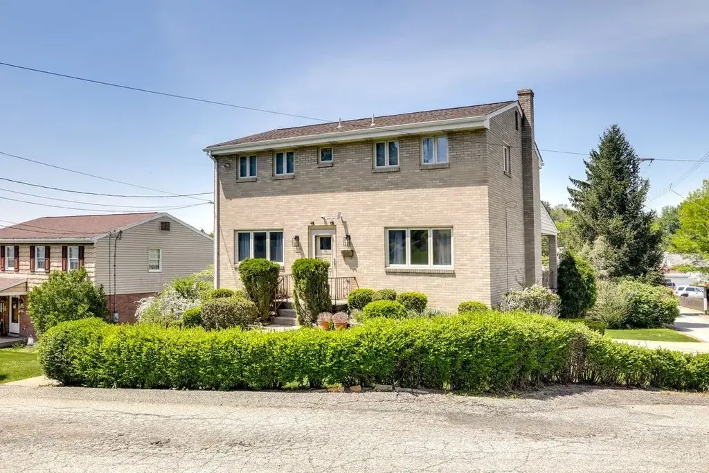 2045 Homestead Street , Reserve
