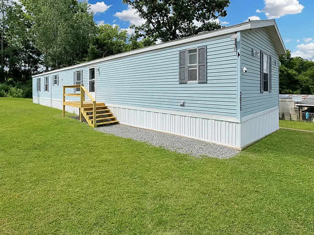 173 Jane Lane, Mahoning