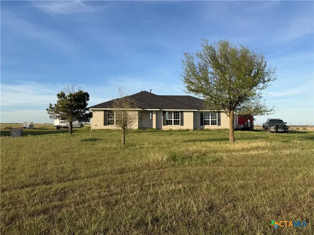 4496 Fm 2086, Temple
