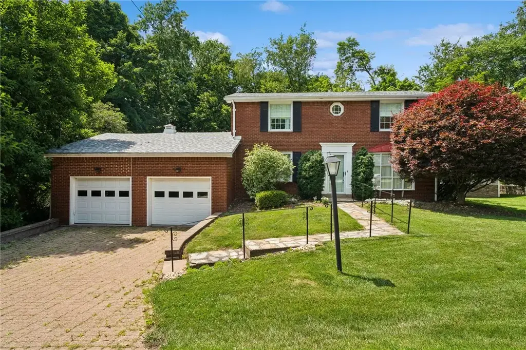 260 Cherry Lane, North Huntingdon
