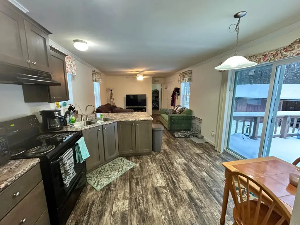 N12421 Old J Rd, Athelstane