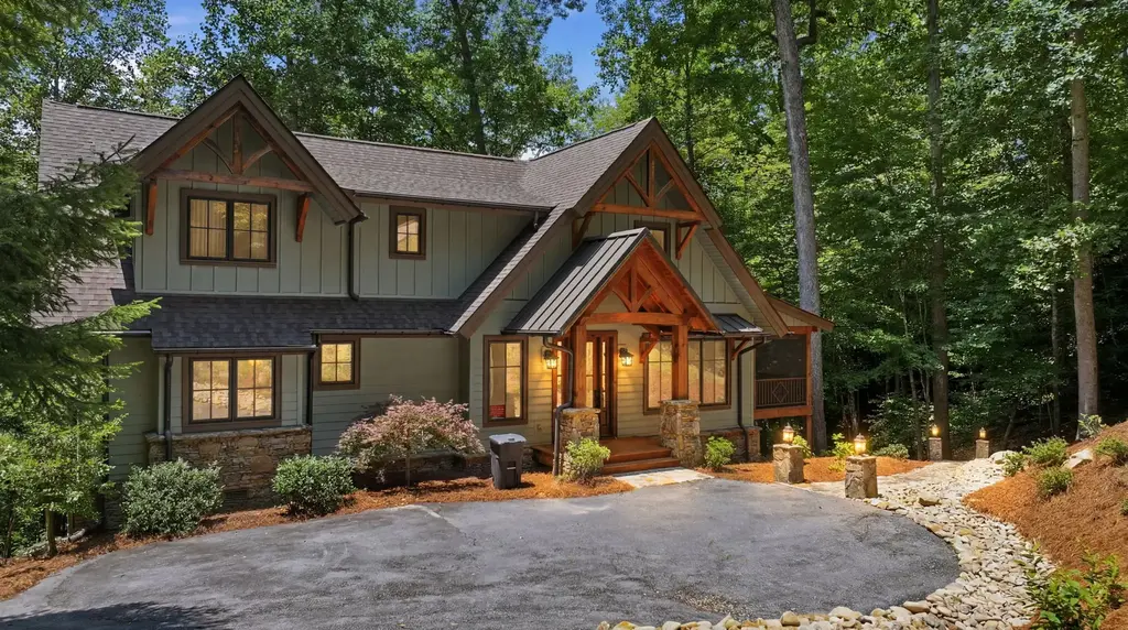 185 Songcatcher Court, Tuckasegee