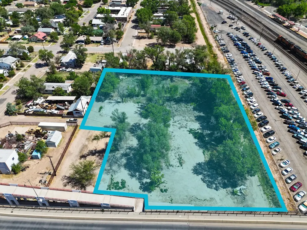 100 & 112 W Reinken Avenue, Belen