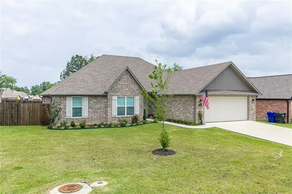 8323 Mclaren Drive, Fort Smith