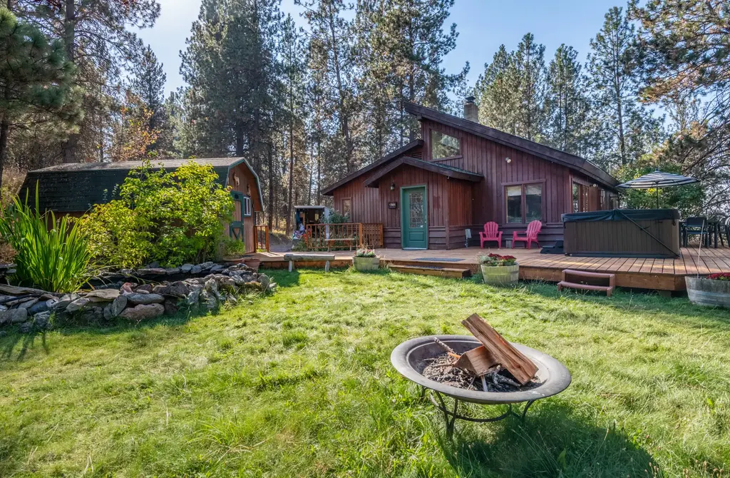 38712 Saint Marys Lake Road, St Ignatius
