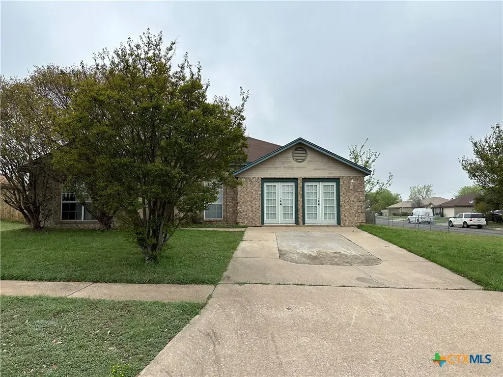 2207 Waterfall Drive, Killeen