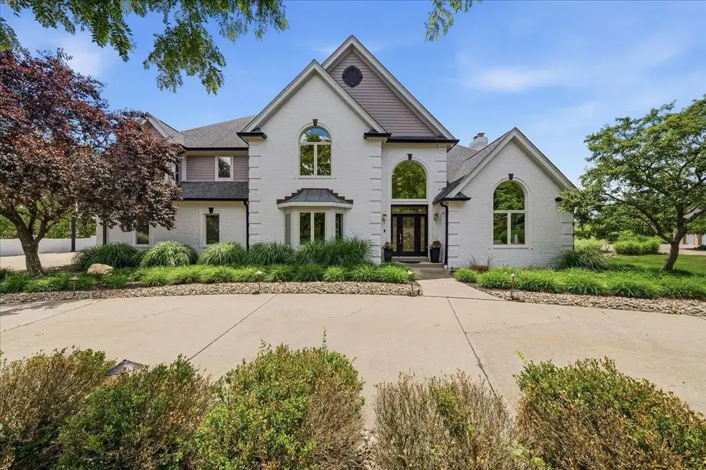 190 Silver Creek Drive, Adams