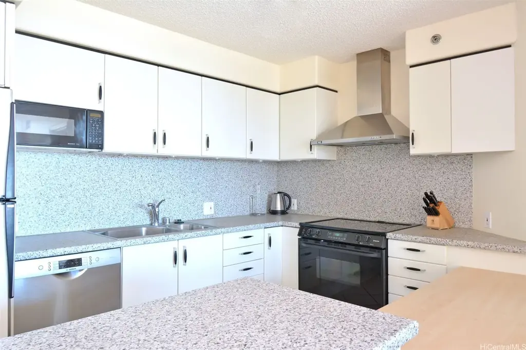 801 S King Street # 3701, Honolulu