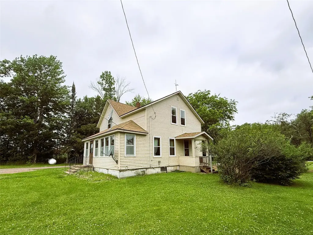 W9577 Kroll Road, Ladysmith