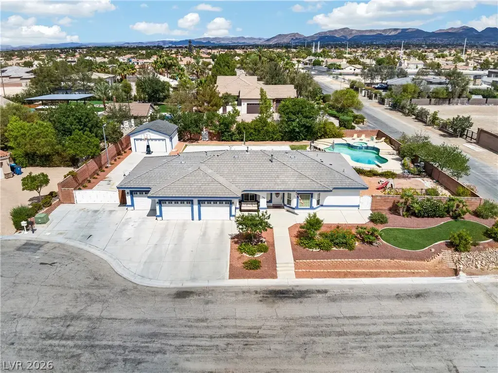 348 E Torino Avenue, Las Vegas