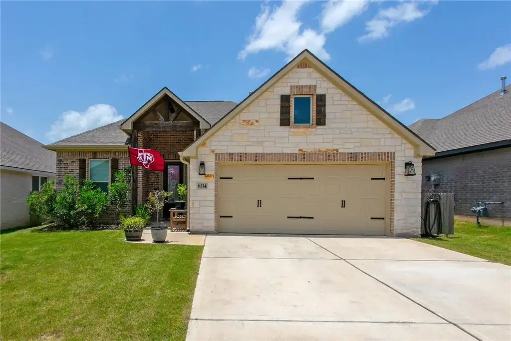 6214 Talladega Drive, College Station