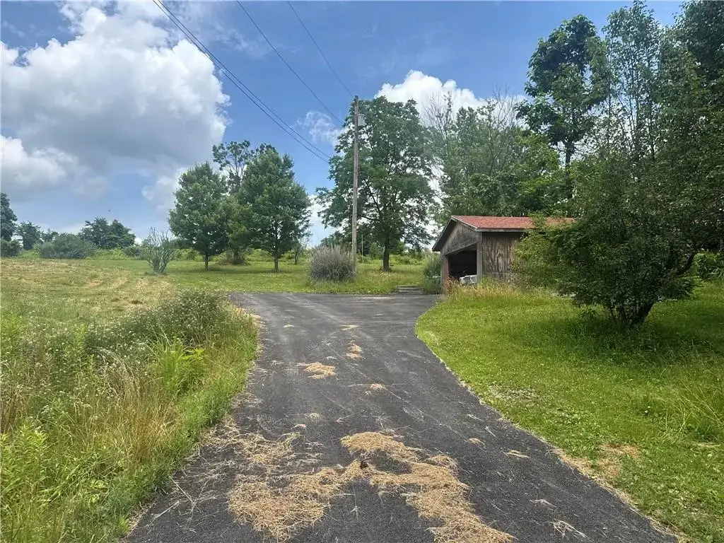 218 Hatfield, Menallen