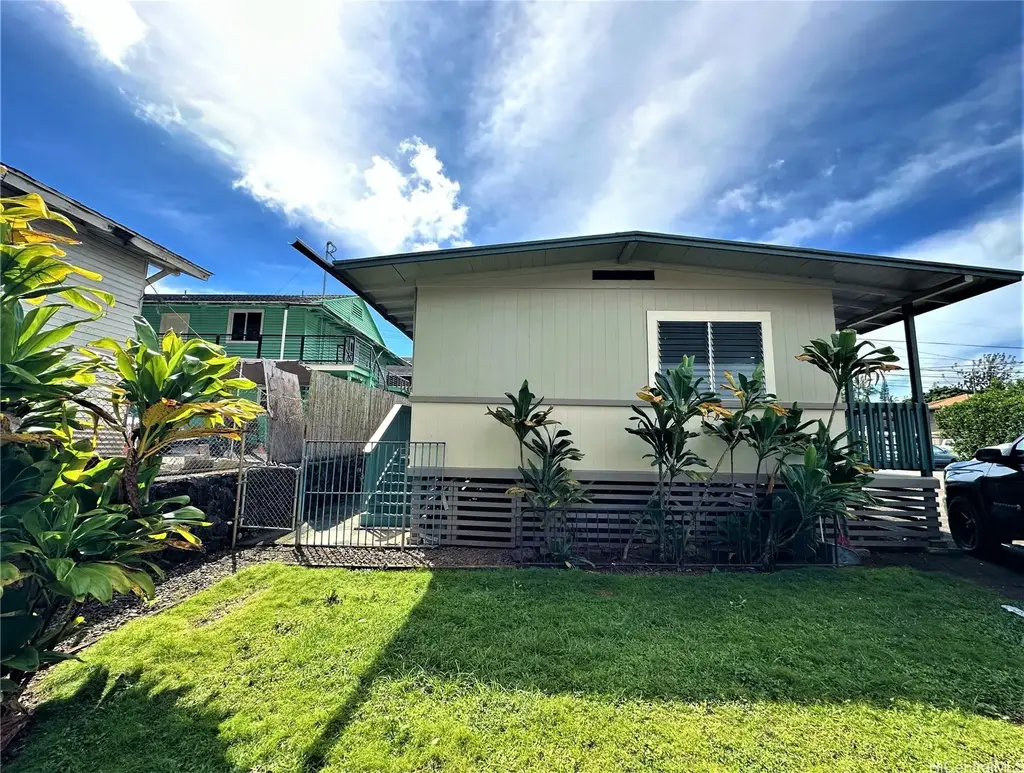 26d Lakeview Circle, Wahiawa