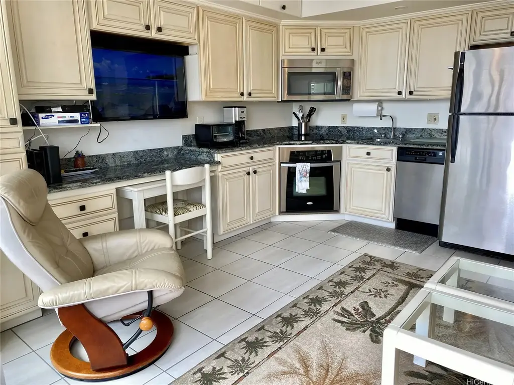 2440 Kuhio Avenue # 1710, Honolulu