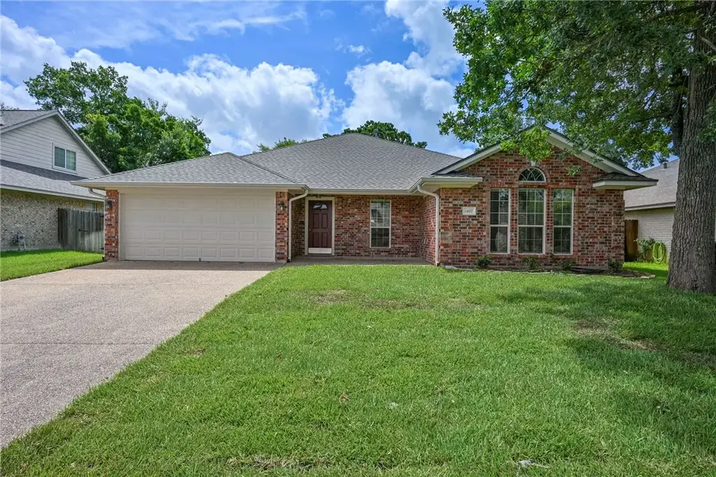 1407 Fincastle Loop, College Station