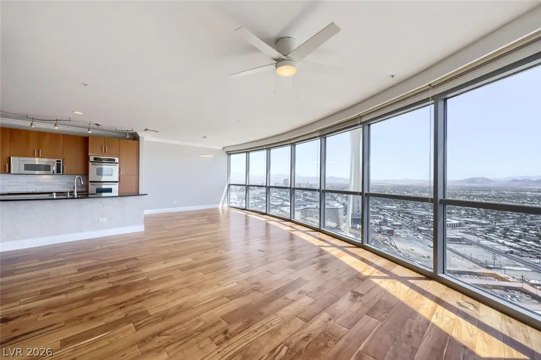 200 W Sahara Avenue 3906, Las Vegas