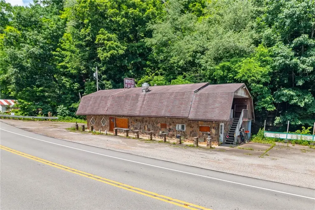 1841 State Route 66, Bethel