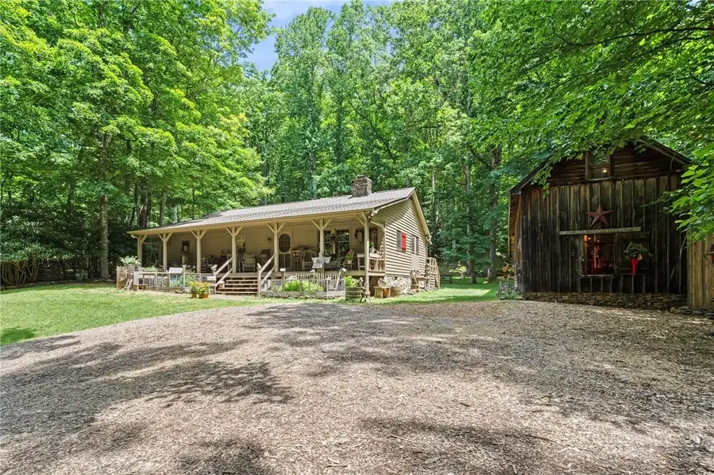 688 Laurel Creek Road, Todd