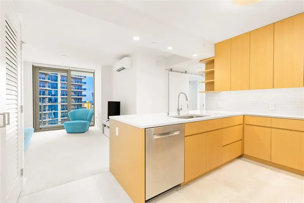 (unit #3302) 1388 Kapiolani Boulevard, Honolulu