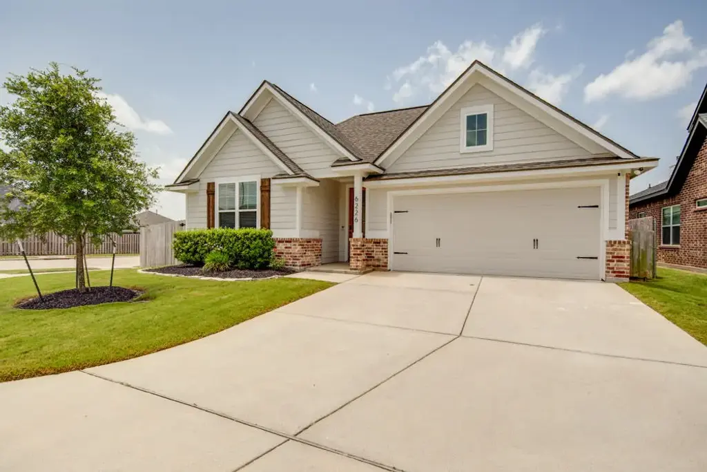 6226 Pocono Drive, College Station