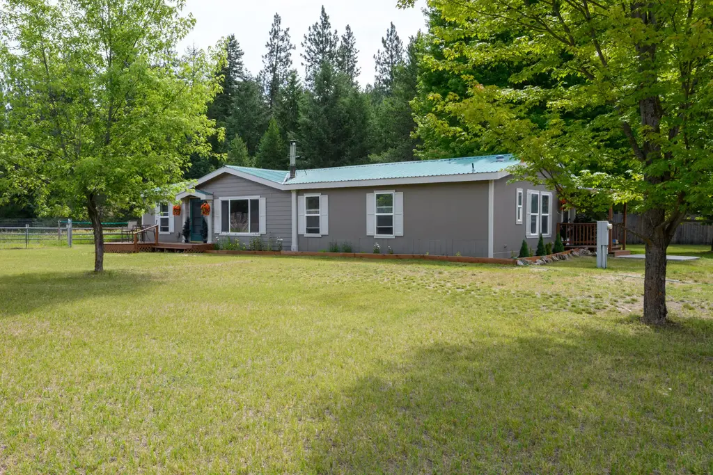 57 Pioneer Lane, St Regis