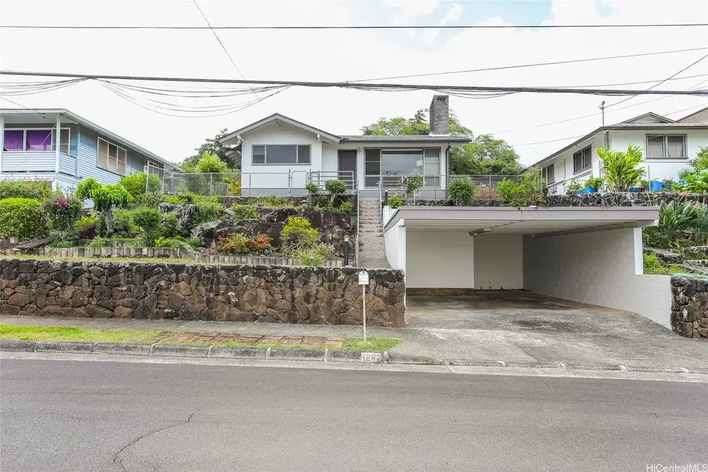 1647 Ala Amoamo Street, Honolulu