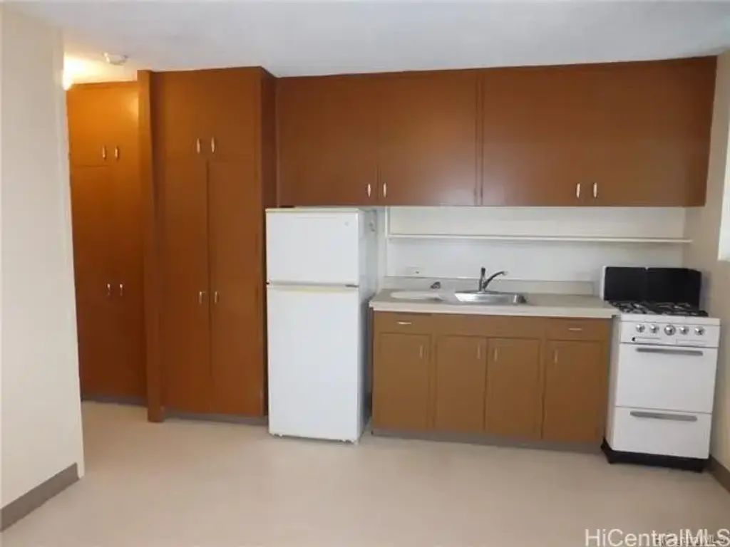 1454 Pele Street # 302, Honolulu