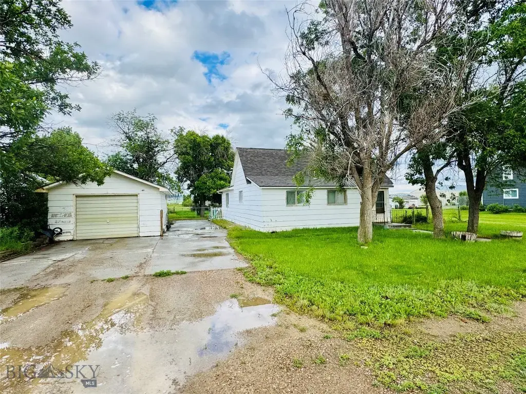 149 Great Northern Avenue, Big Sandy