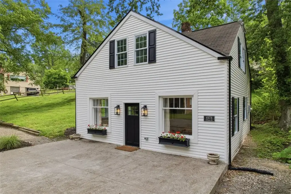 4978 Pioneer Road, Hampton