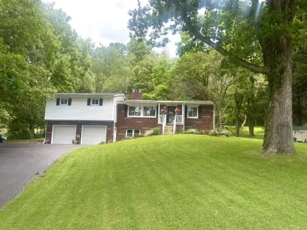 652 River Road , Delaware