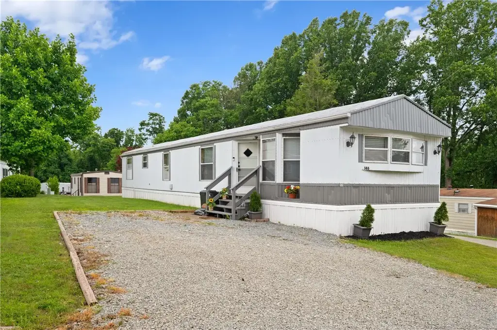 146 Wencliff Lane, Hempfield