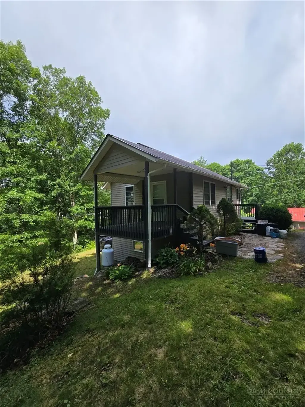 49 Paradise Lane, Newland