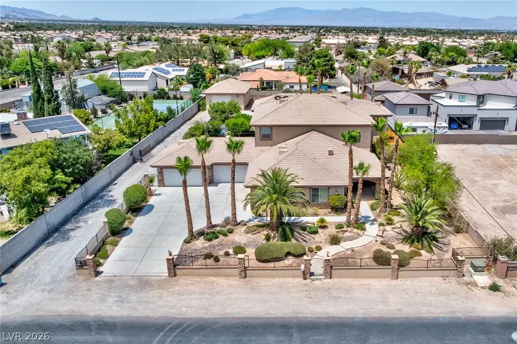 5870 W Oquendo Road, Las Vegas